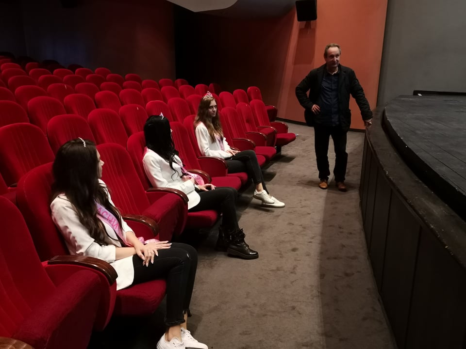 Царица Роза 2020 Мария Петрова и подгласничките и посетиха Операта